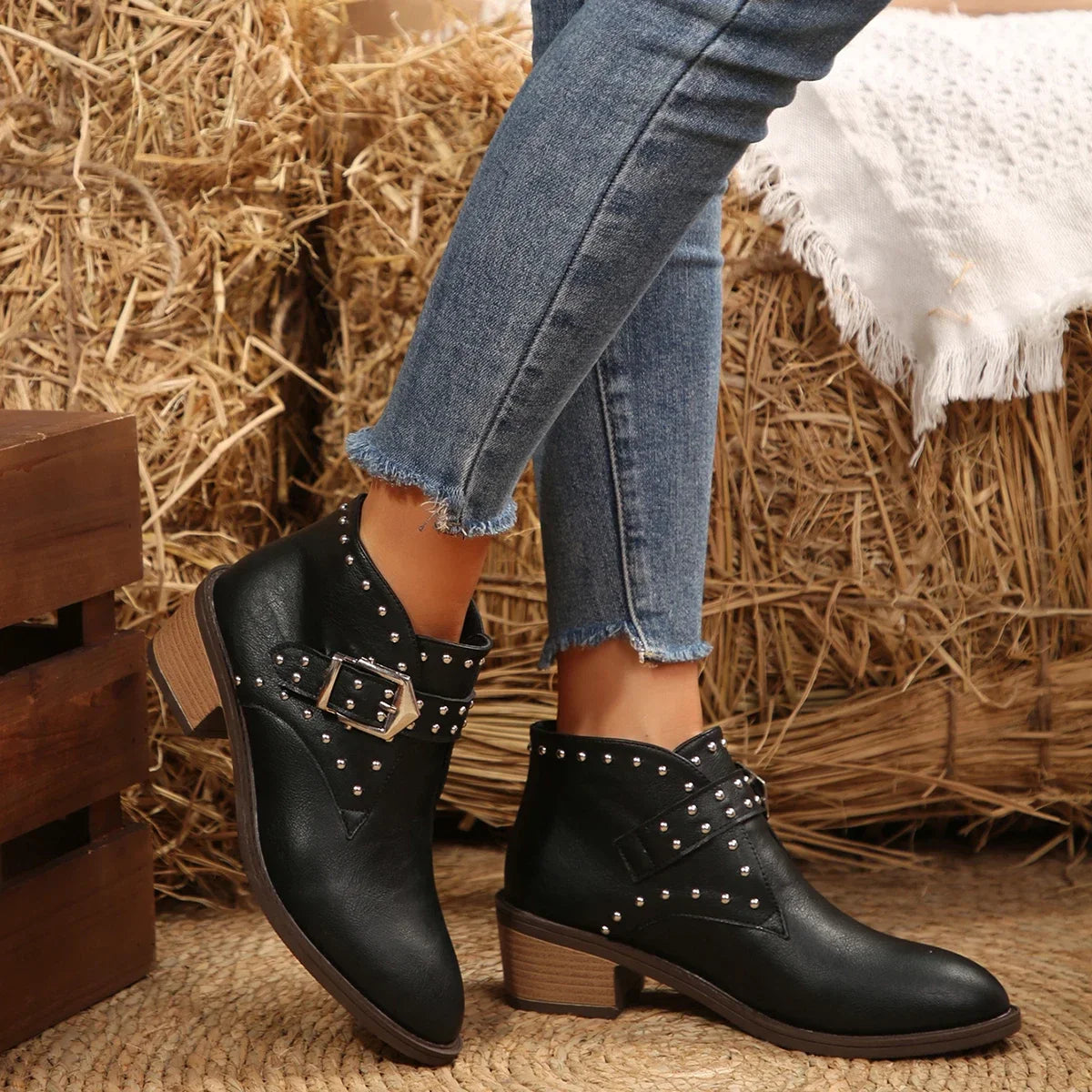 Lässige und stützende orthopädische Stiefel